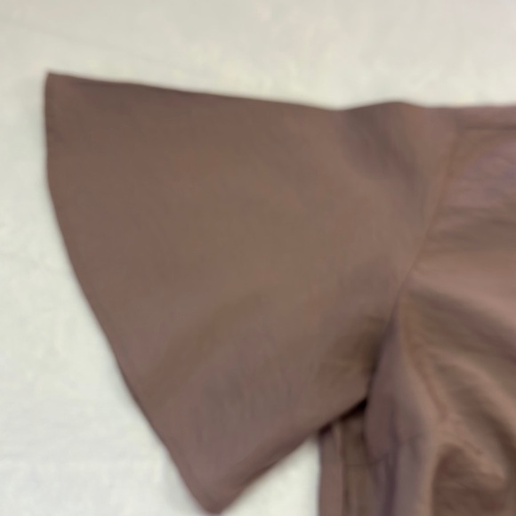 A New Day Light Mauve Plum Rayon/Nylon Crinkle Flutter Sleeve Keyhole Back Top L - Picture 9 of 11